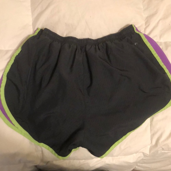 Gray Nike running shorts Large - Picture 2 of 3
